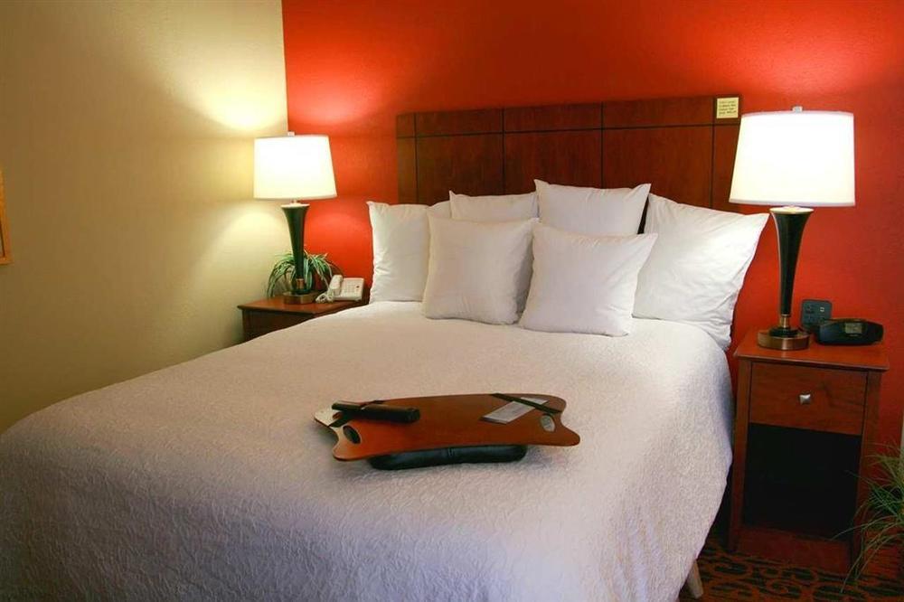 Hampton Inn Keokuk Exterior foto